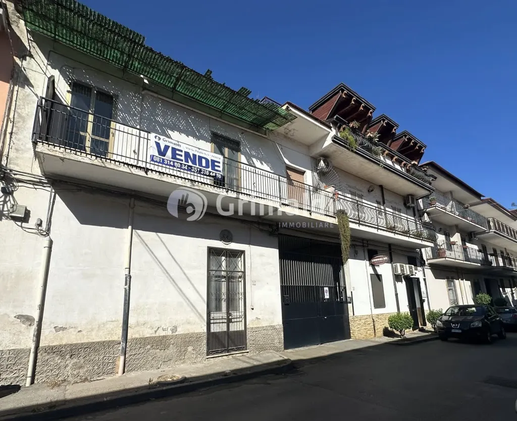 Välivaade - Spacious Apartment with Balconies in Acerra