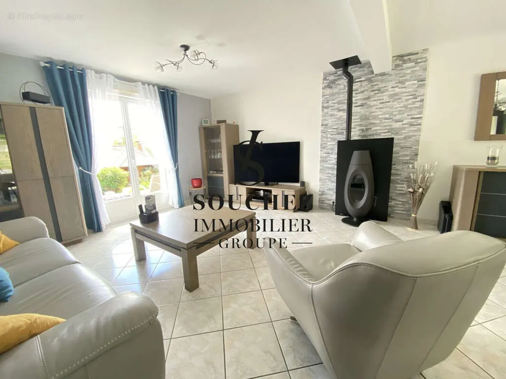 Living Room - Semi-Pitched House with Garden in Camblain-l'Abbé