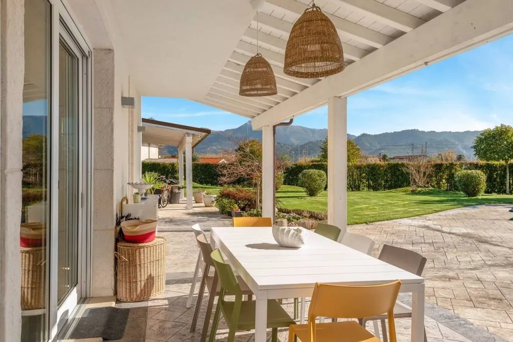 Terrasse - Modern Villa with Pool in Lido di Camaiore
