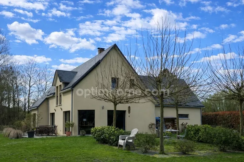 Exterior - Contemporary House with Garden in Honfleur Heights