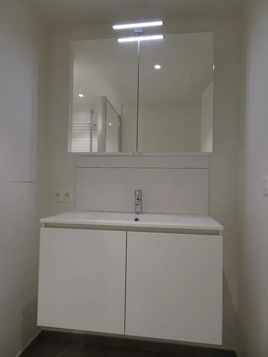 Vannitoad - Luxury Flat with Terrace in Knesselarestraat