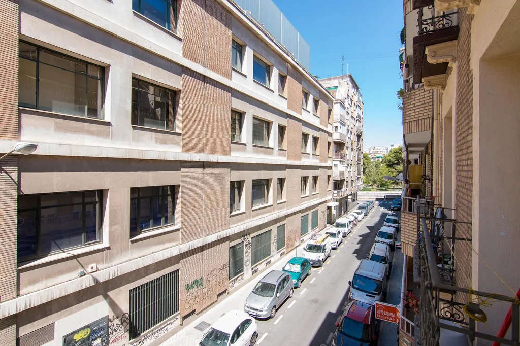 Exterior - Rehabilitated Building with Terraces in Granada Centre
