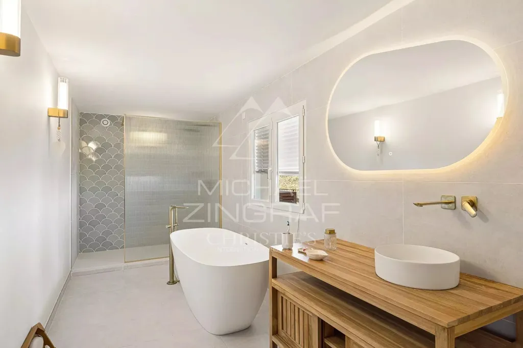 Bagni - New Villa with Sea View in Èze