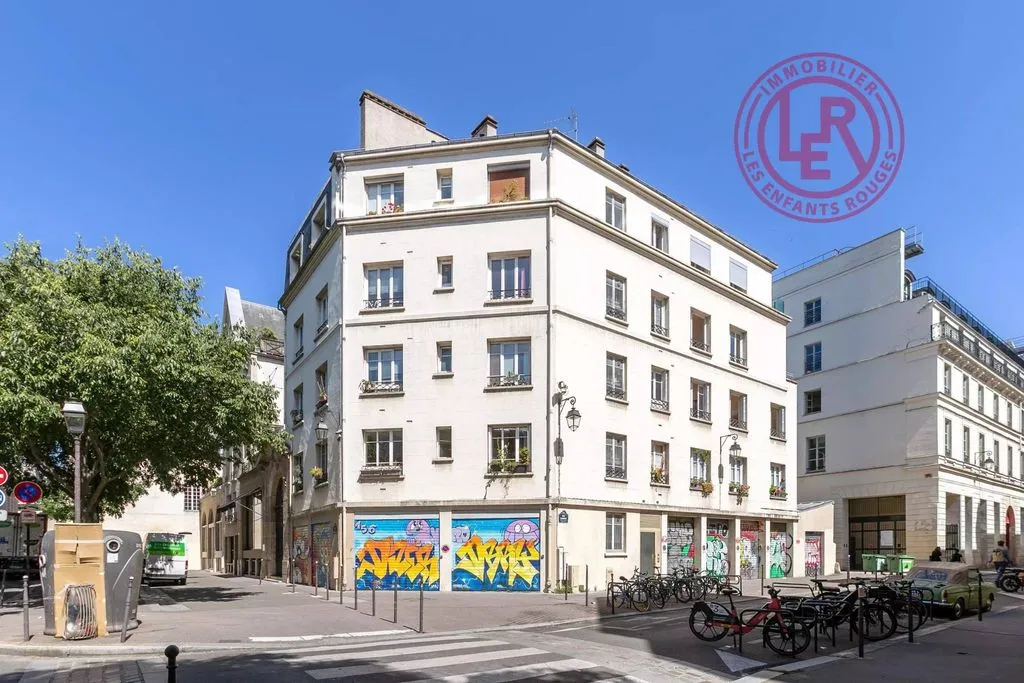 Välivaade - Bright 3-Piece Paris 3rd with Terrace