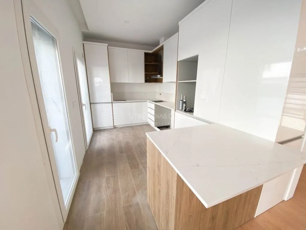 Cuisine - Luxury Villa with Private Pool in Sesimbra