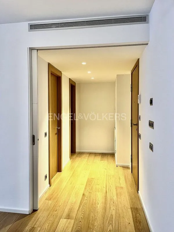 Ingresso - 3-Bed Apartment with Pool in Ríos Rosas