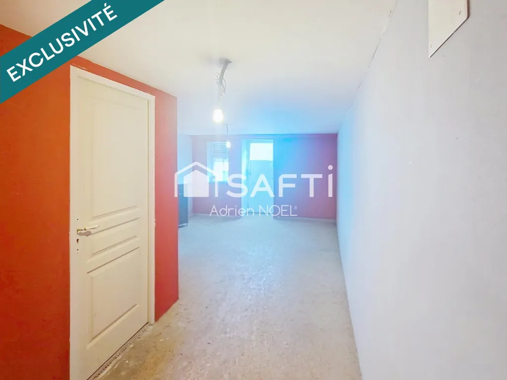 Esik - Charming Character House with Garden in Quiet Area
