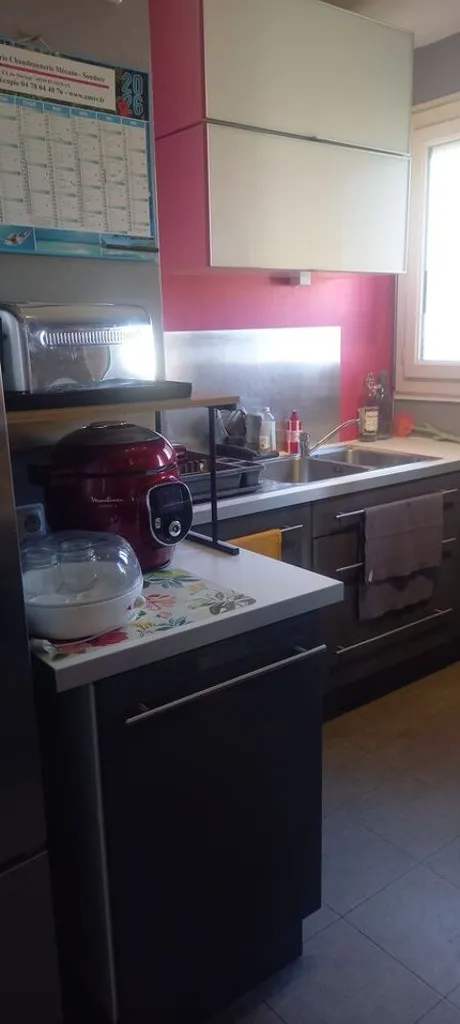 Cucina - 3-Bedroom Apartment with Balcony in City Centre
