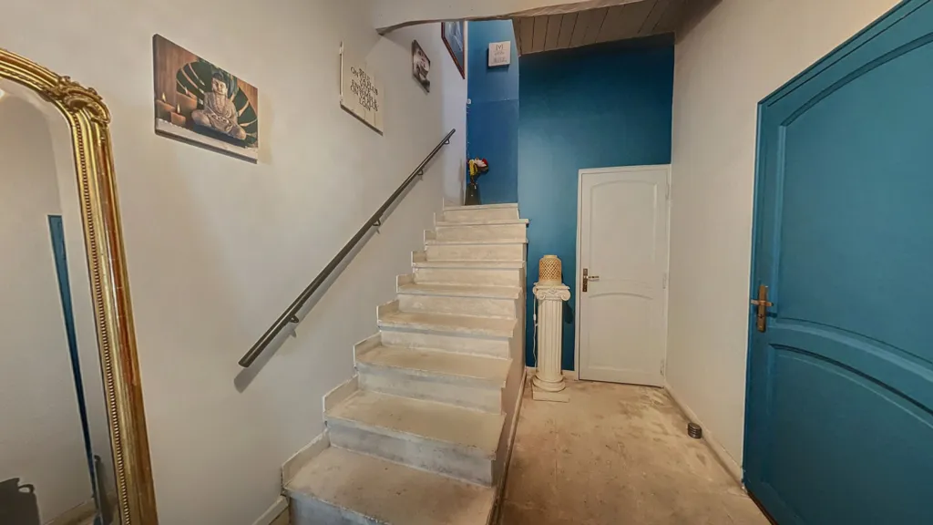 Pièces - Maison Intramuros avec Garage à Avignon