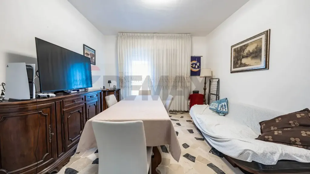 Elutuba - Rented Apartment with Garage in Ferrara