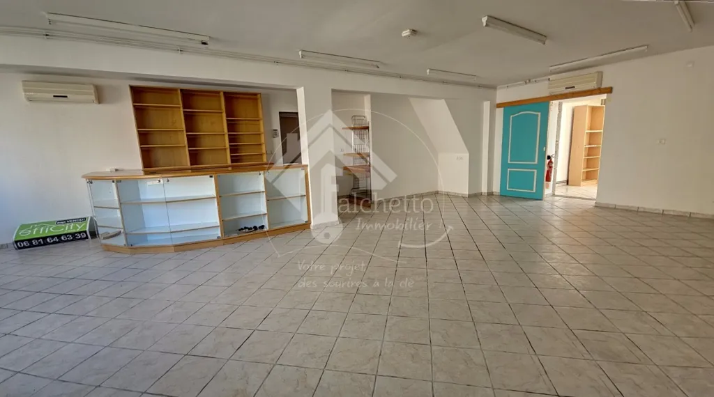 Toad - Commercial Property with Development Potential in St Nicolas des Biefs