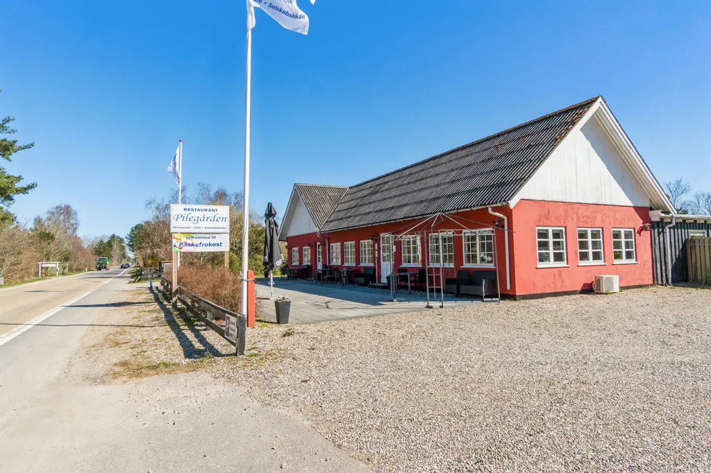 Exterior - Restaurant with Sea View in Ellinge Lyng
