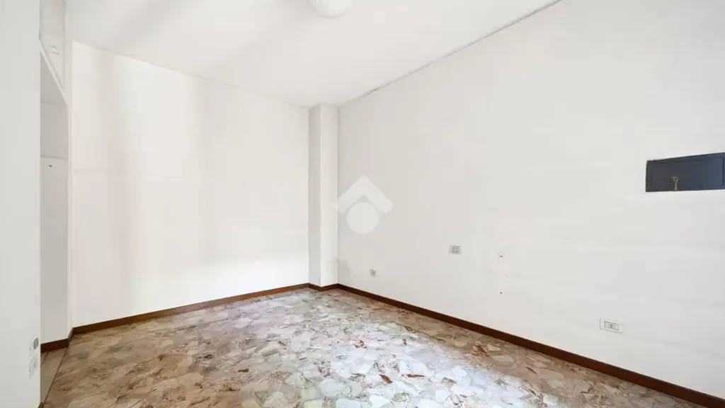 Stanze - Spacious Apartment with Balcony in Brescia