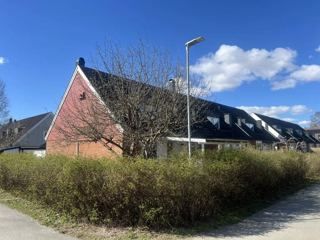 Välivaade - 5-toaline maja asukohas Örebro kommun