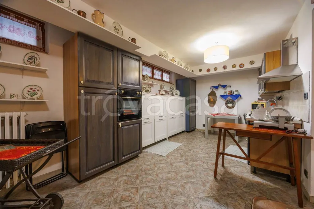 Köök - Villa with Private Garden in Trofarello