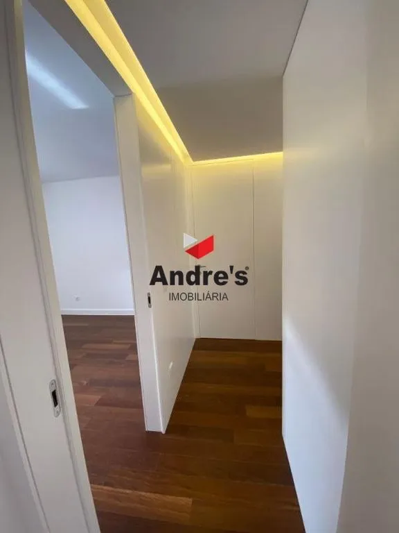 Esik - Remodelled Flat with Elevator in Boavista, Porto