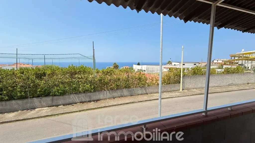 Rõdu - Terrace Apartment with Sea View in Scalea