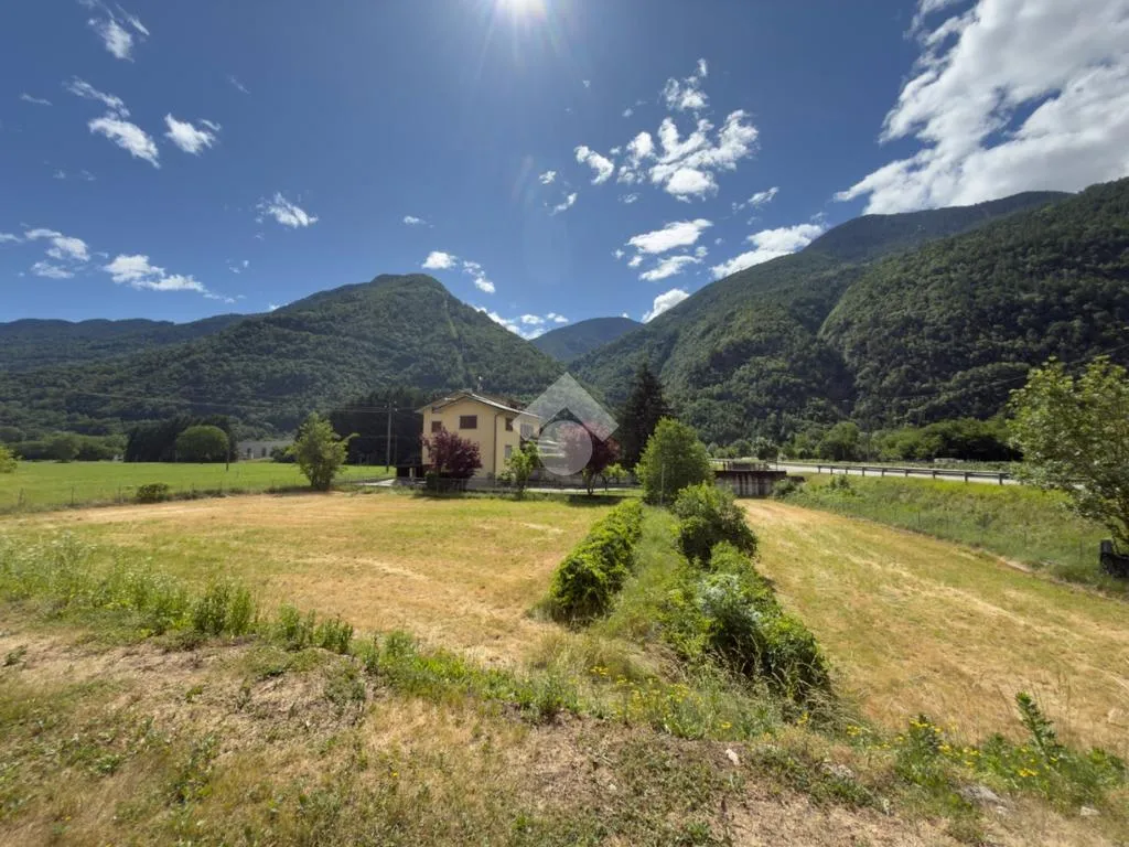 Giardino - Buildable Land with Panoramic Views in Teglio