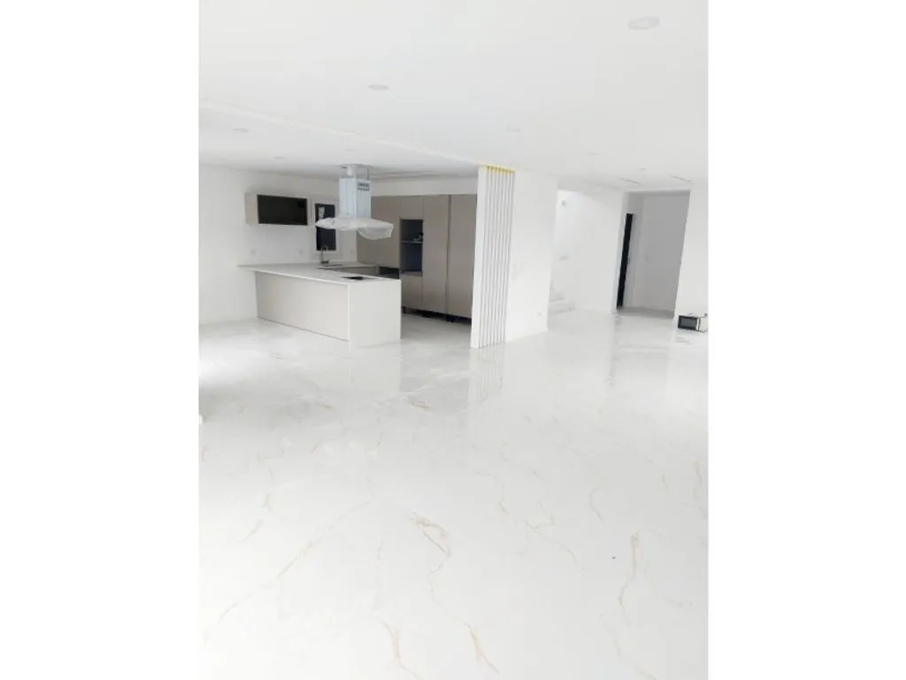 Köök - New 4-Bed Villa with Pool in Seixal