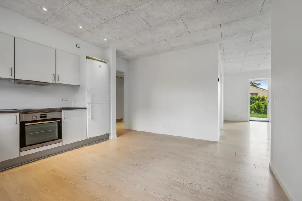 Cuisine - Modern Flat with Balcony in 8995