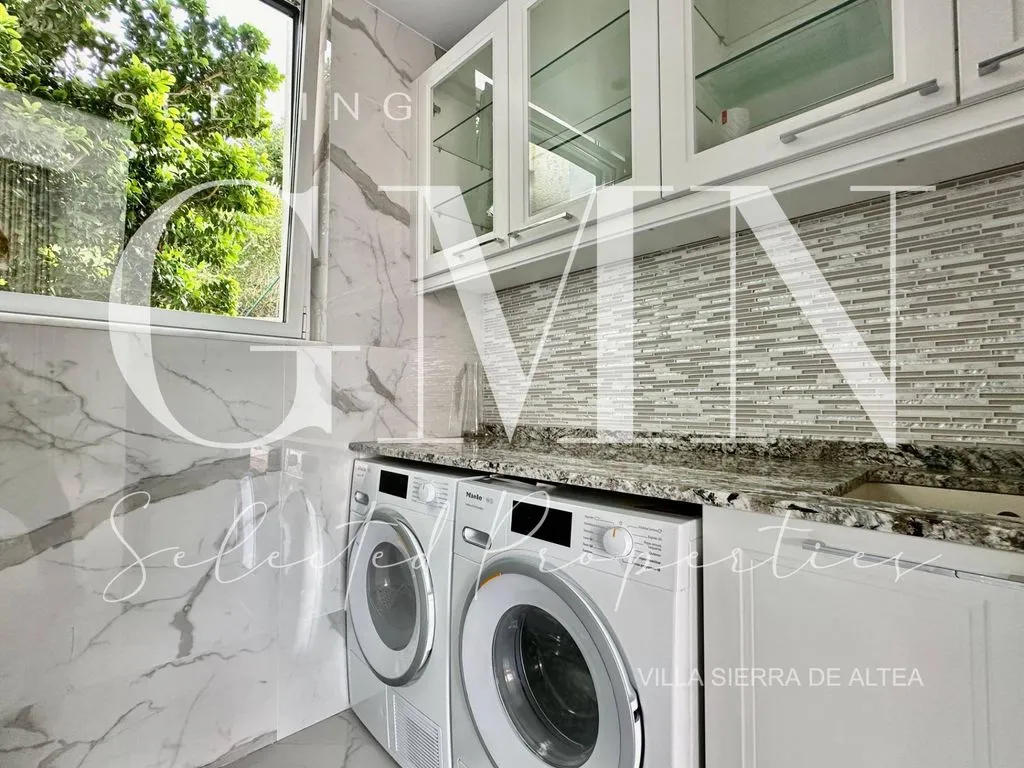 Utility Room - Luxury Villa with Sea View in Altea