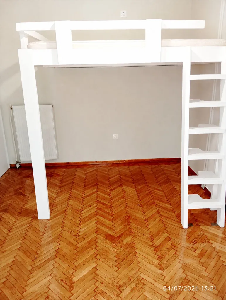Magamistoad - Renovated Studio with Balcony in Athens Centre