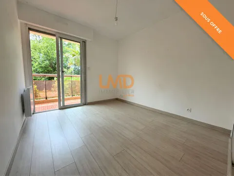 Magamistoad - 2-Bedroom Apartment with Terrace in Fréjus