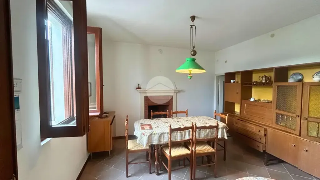 Dining Room - Independent House with Panoramic View in Vigolo