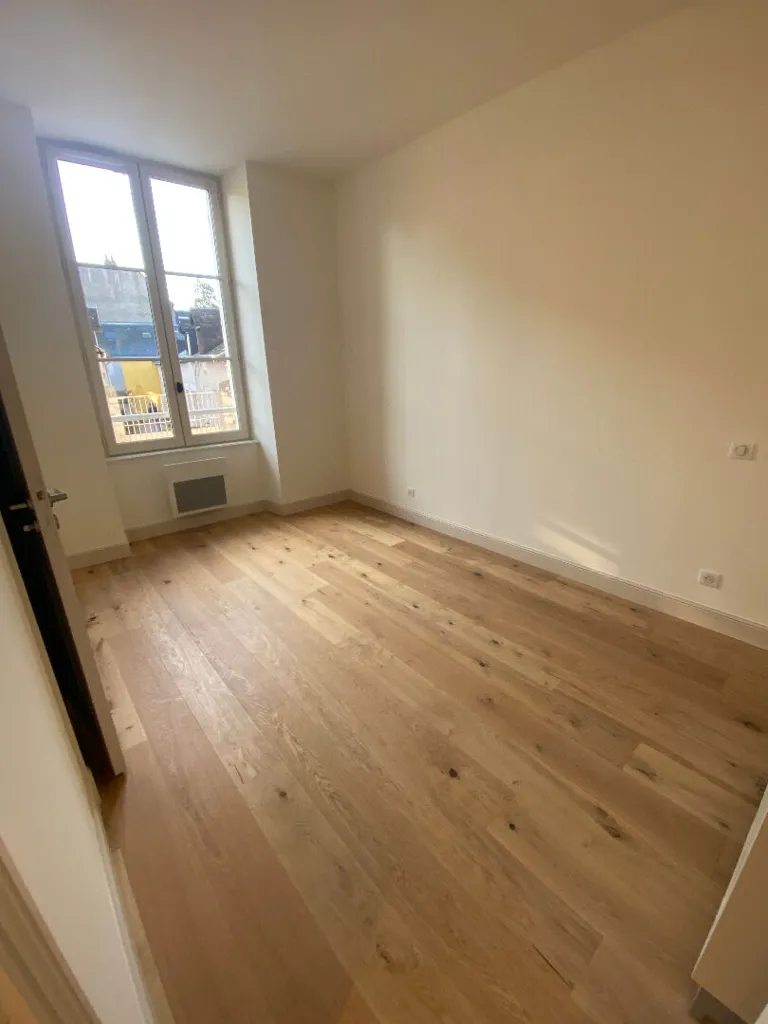 Pièces - Appartement Neuf avec Terrasse à Orléans