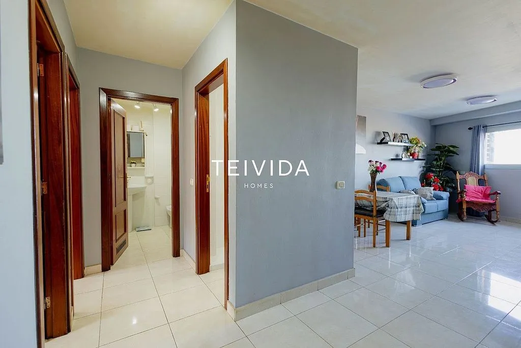 Ingresso - Apartment with Terrace in Santa Clara