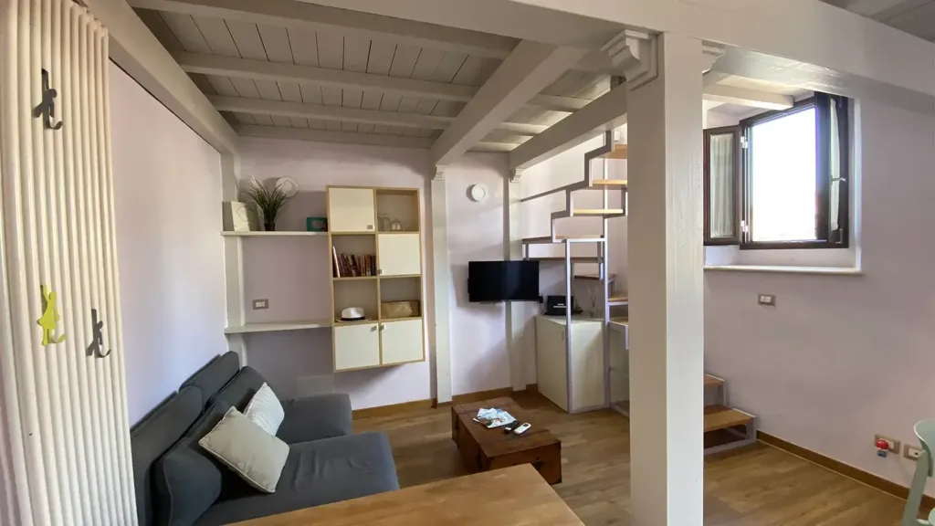 Elutuba - Panoramic Studio in Florence's Historic Centre
