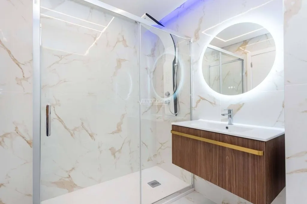 Vannitoad - Refurbished Sea View Flat in Quarteira