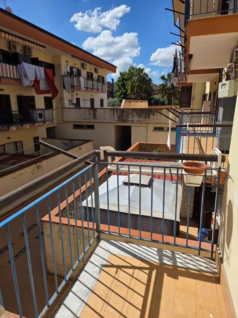 Balcon - Apartment with Balcony in Melito di Napoli
