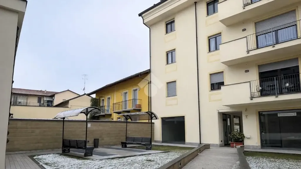 Aed - Modern Flat with Balcony in Bra