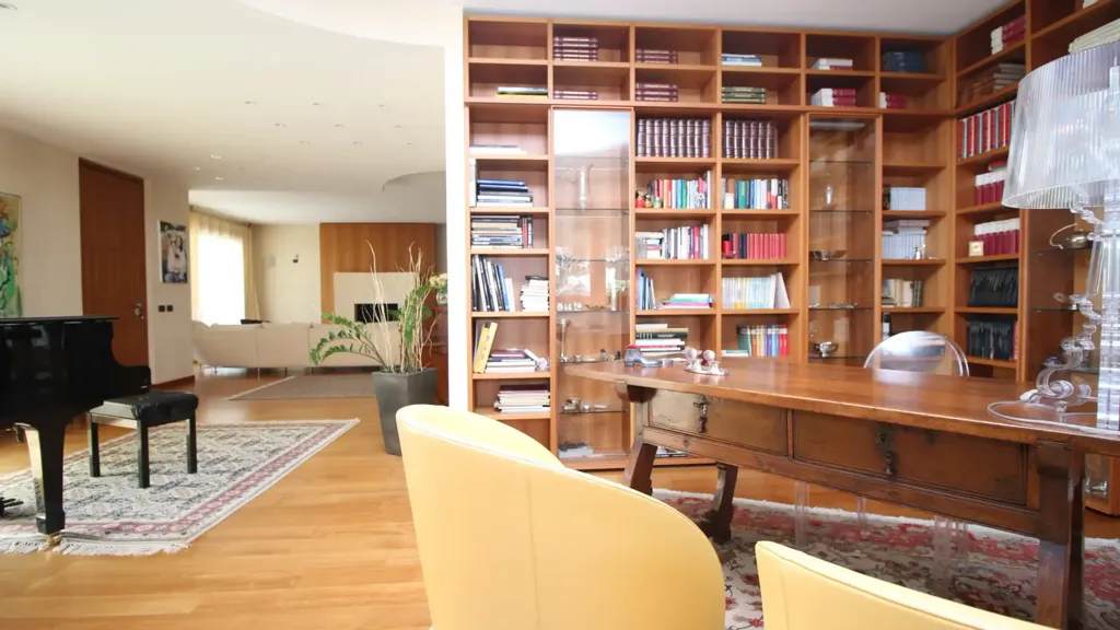 Studio - Villa with Panoramic Views in Inverigo