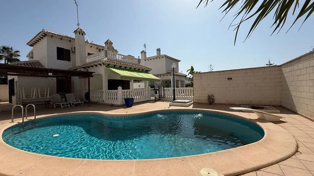 Bassein - Rustic Chalet with Pool in La Zenia