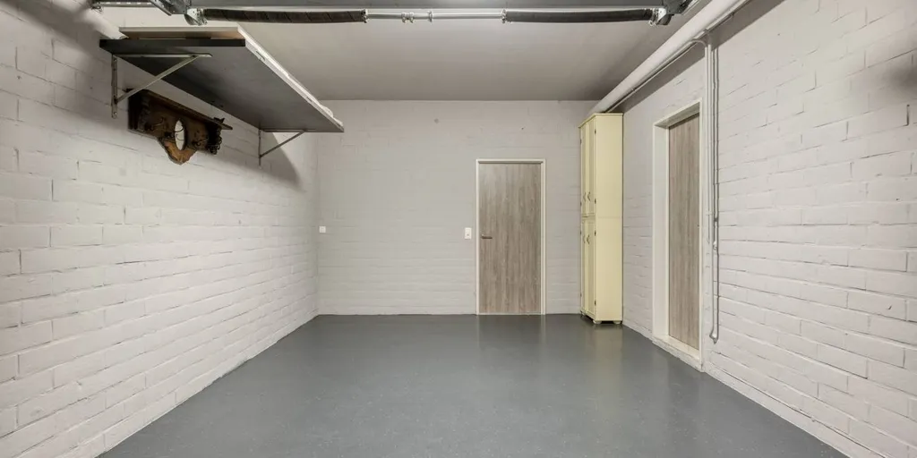 Garaaž - Instapklare Bel-etage in Stabroek