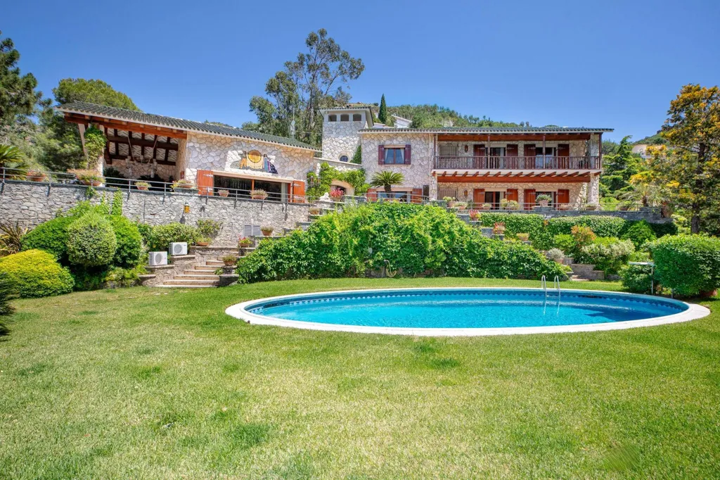 Piscina - Seafront Estate with Beach Access in Almadraba