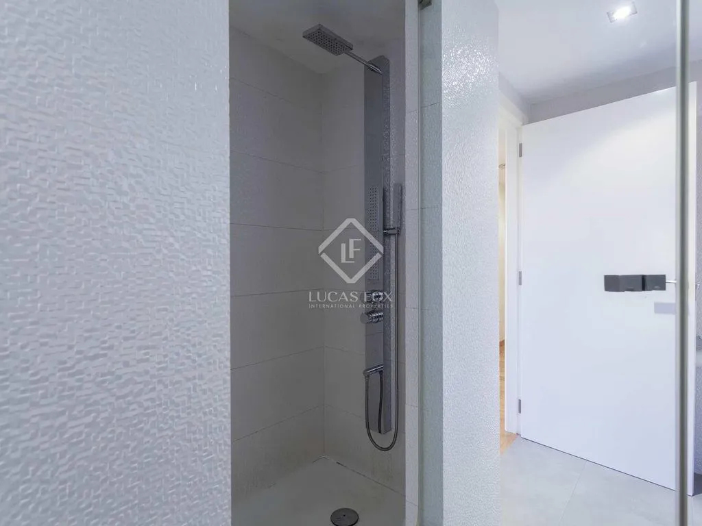 Salles de bain - Luxury Apartment with River View in Valencia