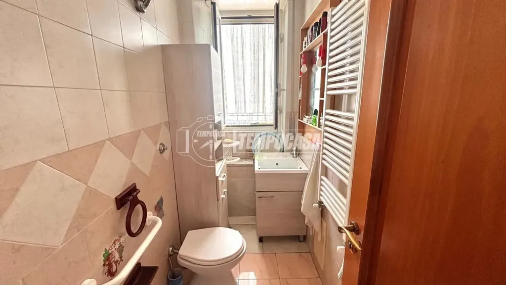 Salles de bain - Apartment with Triple Exposure in Naples