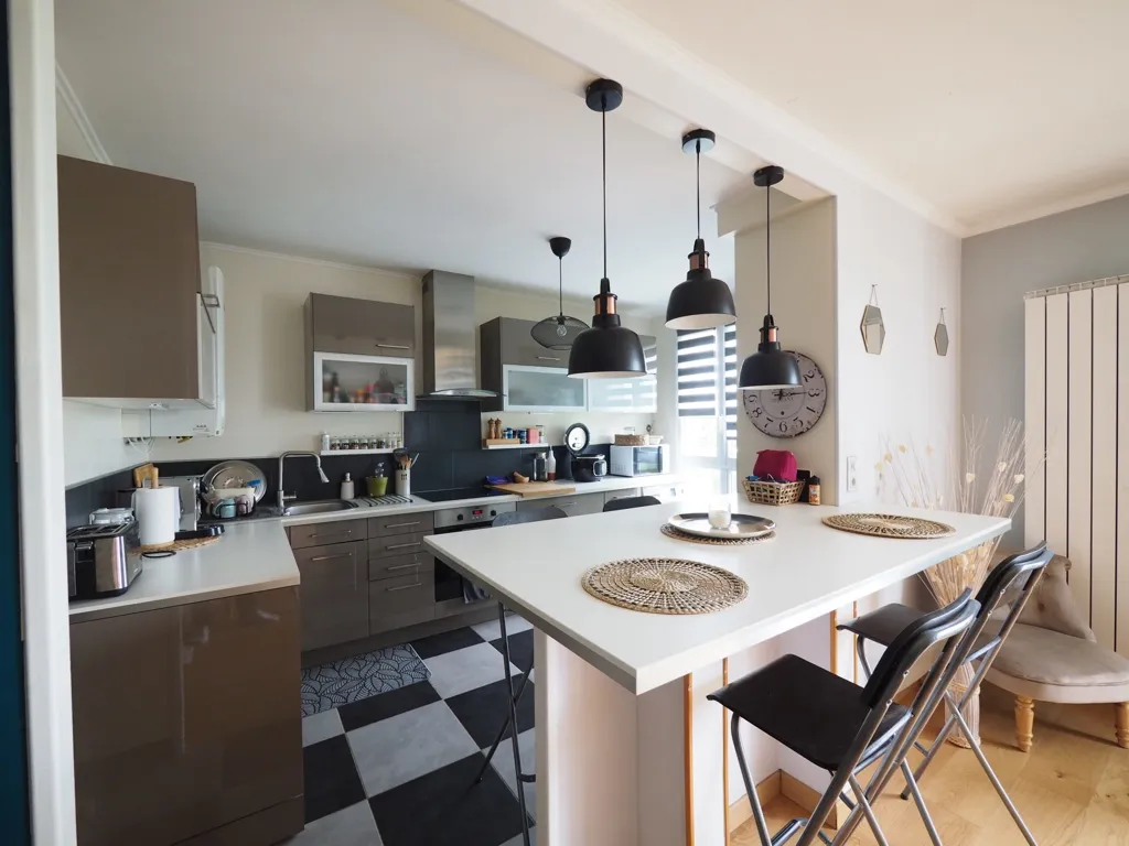 Cucina - Bright Apartment with West View in Bois-D'Arcy