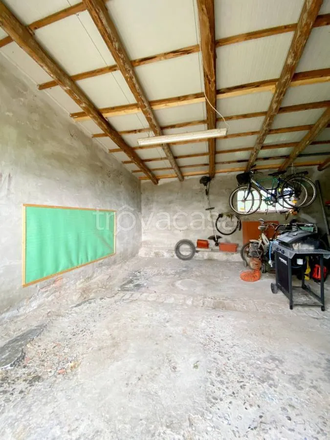 Garage - Villa with Private Garden near Copparo