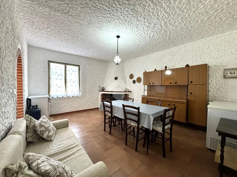 Söögituba - Villa with Garden near Siniscola Beaches