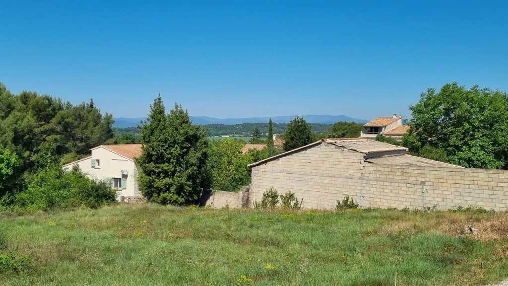 Garden - Constructible Plot with South-West View