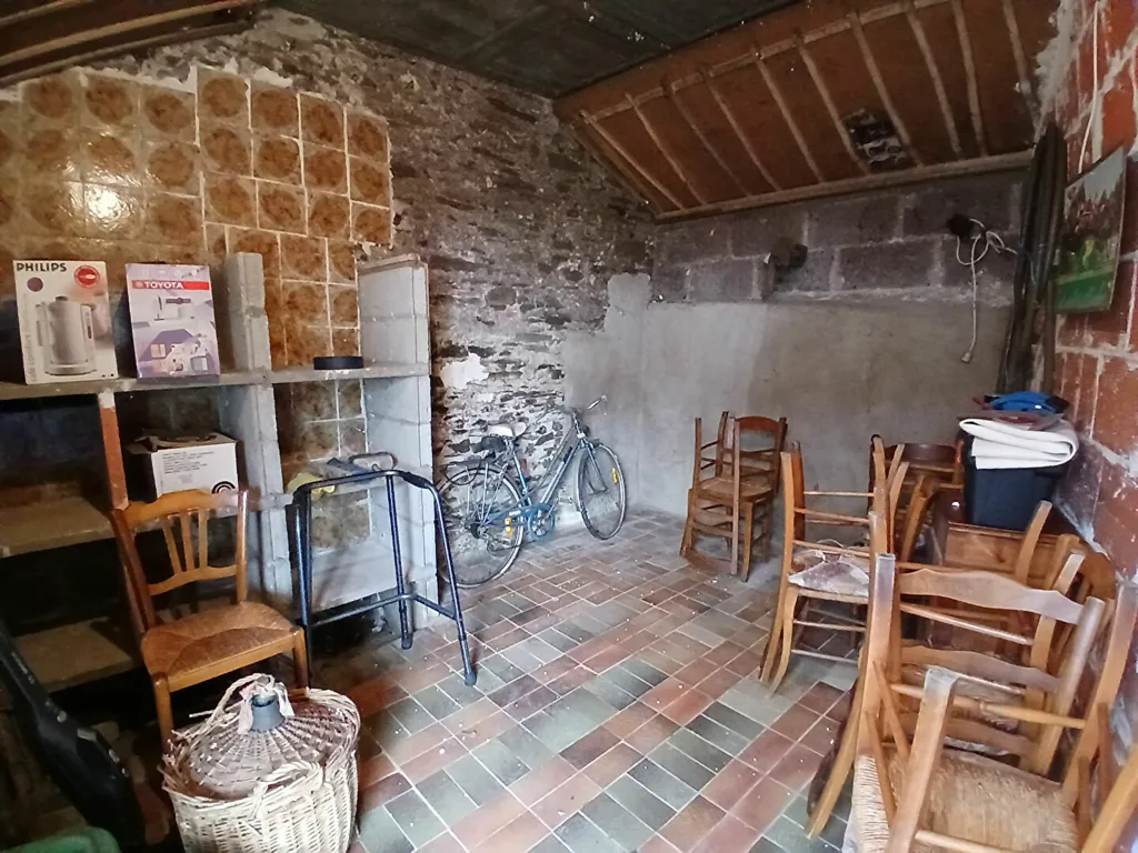 Utility Room - Bourg House with Garden in Couffe