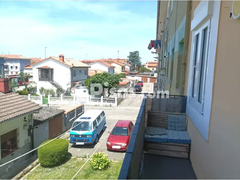 Balcon - Modernised Flat with East-West Orientation in Barreda