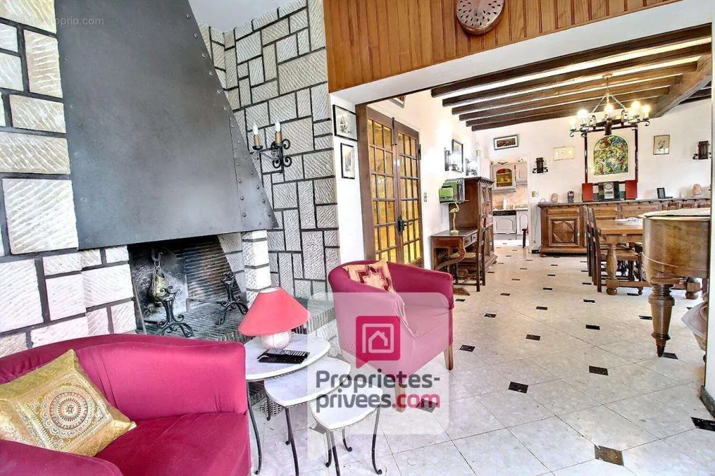 Elutuba - Spacious House with Pool in Amilly