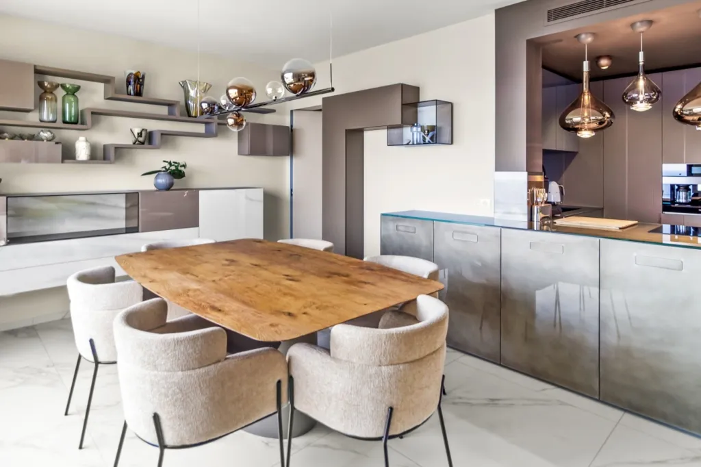 Söögituba - Fully Renovated Villa with Sea View in Èze