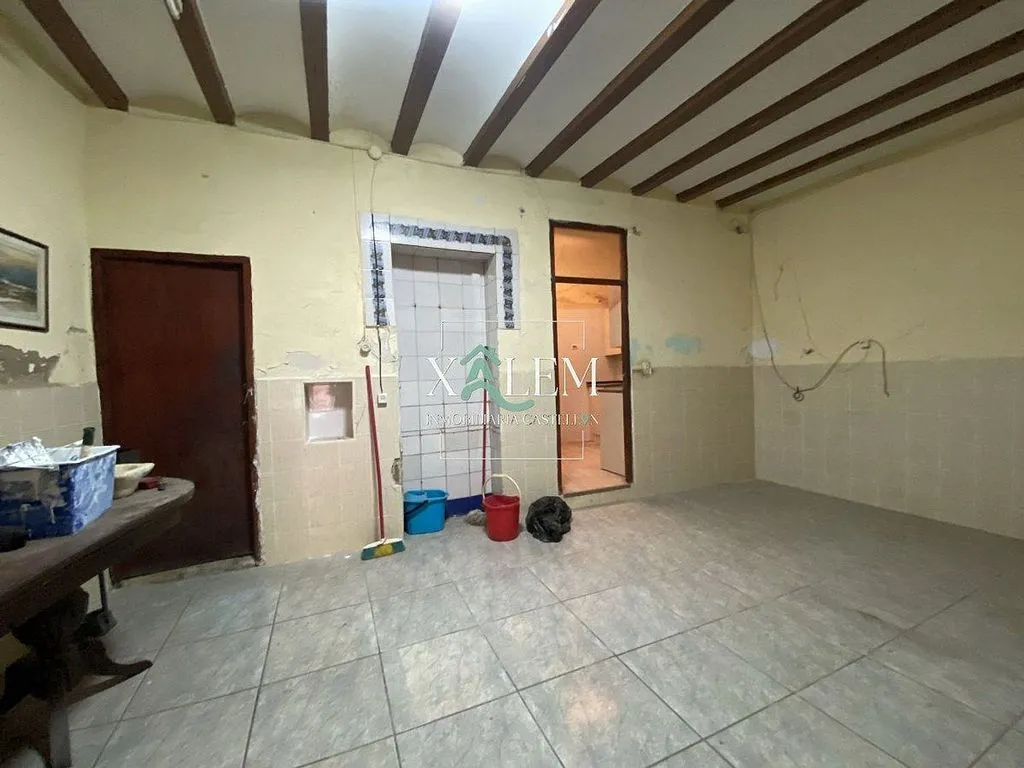 Toad - Significant House with Terrace in Vila-real