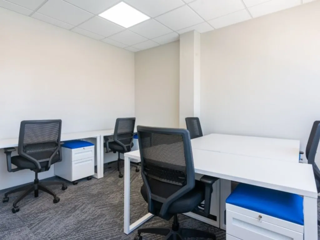 Studio - Commercial Offices with Avenida Access in Oeiras